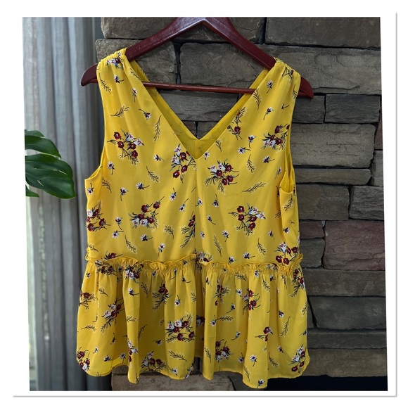 LOFT Yellow Floral V Neck Flowy Top - Picture 6 of 6
